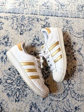 adidas Women's Superstar Sneakers in White and Gold Size 7.5